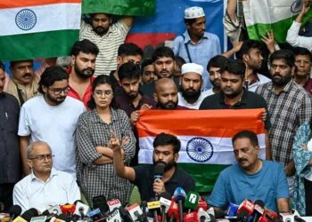 Security barricades in New Delhi ahead of a demonstration over India’s electoral roll revision and demands concerning the chief election commissioner.