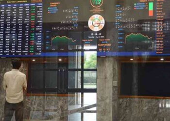 Pakistan Stock Exchange KSE-100 Index rises to around 165,500 in early trading.