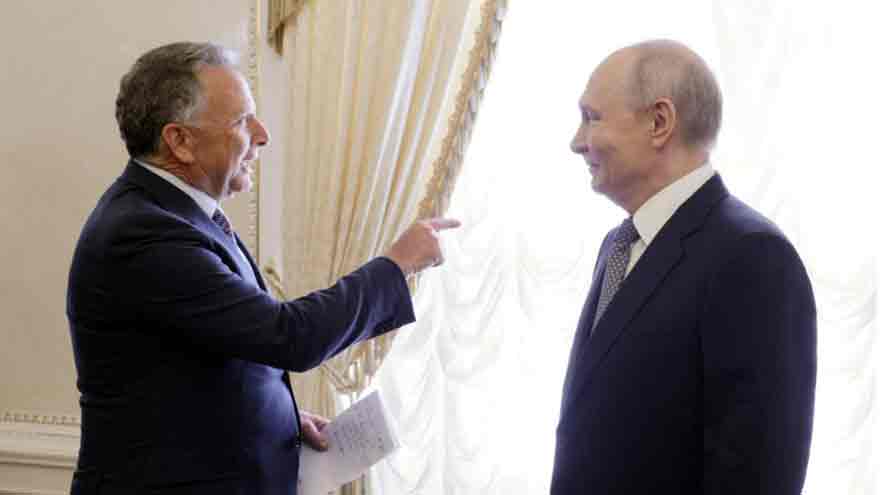 Vladimir Putin and Steve Witkoff meet in St Petersburg as Russia and the United States discuss renewed Ukraine peace negotiations.