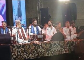 Qawwali performers entertain a large audience at Mehfil-e-Samaa in Karachi.