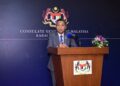 MTCP alumni, University of Karachi students and lecturers attend a diplomacy and international relations programme organised by the Malaysian Consulate in Karachi.