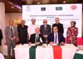 EDF Founder President Dr Muhammad Farooq Afzal and Bangladesh Deputy High Commissioner Muhammad Sakib Sadakat sign an MoU to promote trade and investment between Pakistan and Bangladesh.