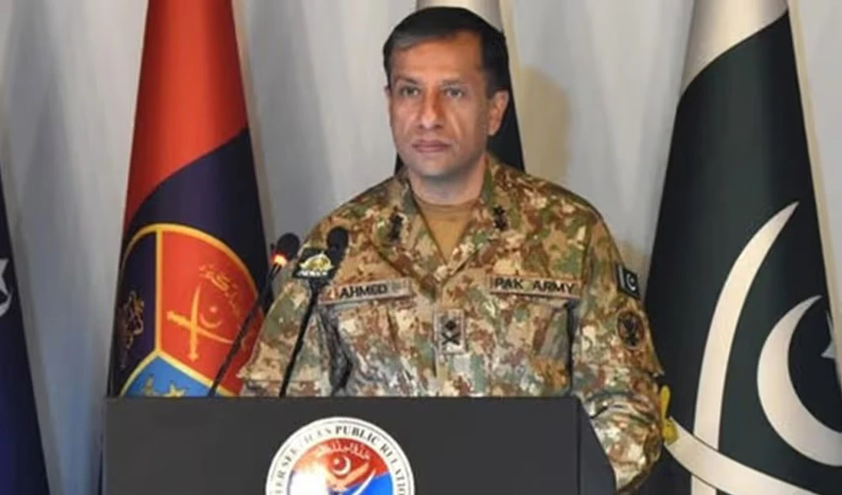 ISPR Director General Lieutenant General Ahmed Sharif Chaudhry discussing Pakistan's position on Iran joining the Makkah Defence Alliance.