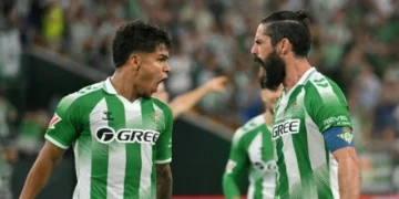 Real Betis midfielder Isco celebrates during the La Liga match against Osasuna.