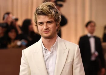 Joe Keery, who played Steve Harrington in Stranger Things, talks about the cast’s group chat and Broadway debut.