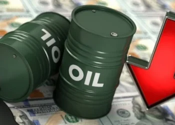 Oil market movements as Brent and WTI crude prices fall amid US-Iran peace efforts and Middle East tensions.