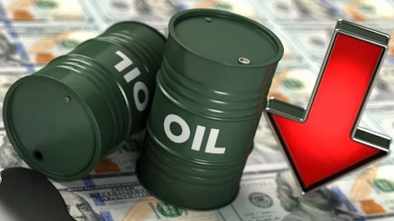 Oil market movements as Brent and WTI crude prices fall amid US-Iran peace efforts and Middle East tensions.