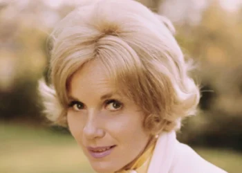 Eva Marie Saint, Hollywood actress who won an Oscar for On the Waterfront and starred in North by Northwest