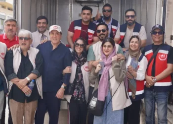 Pakistani actors distribute humanitarian aid to Palestinian families in Jordan.